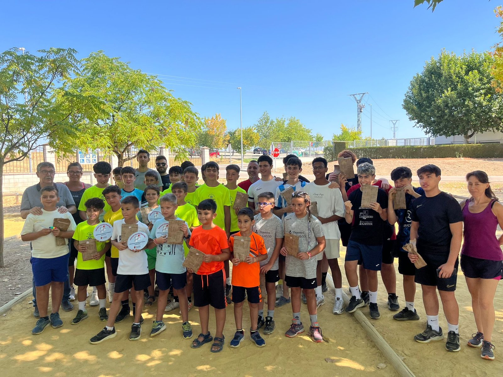 Treinta y dos jóvenes petancistas se alzan con el premio en el XVI Certamen de Petanca Infantil de España