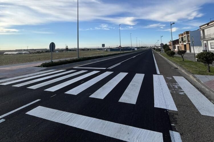 Finalizan los trabajos de asfaltado y pintura vial en la Autovía Autonómica Ex-A2 de Miajadas a Don Benito