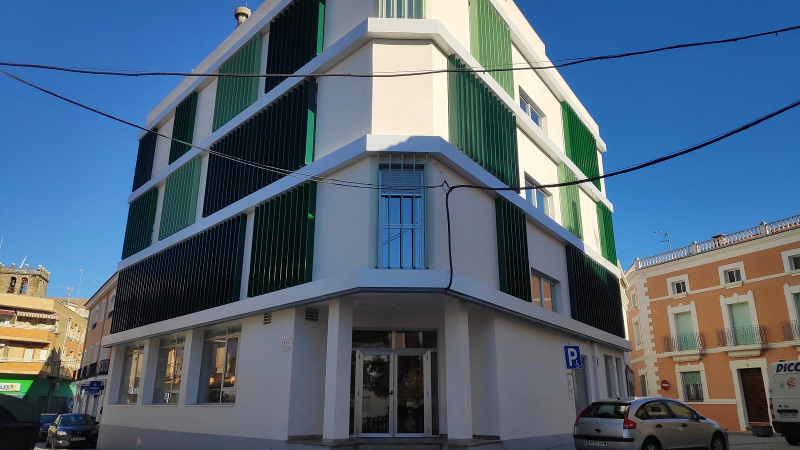 El Centro de Mayores amplía su oferta formativa con programas innovadores y accesibles para todos.