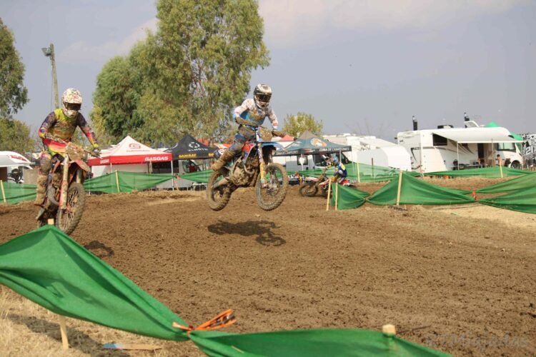 Miajadas albergó un emocionante evento del Campeonato de España de Motocross con categorías MXSub18, MX65 y MXMáster.
