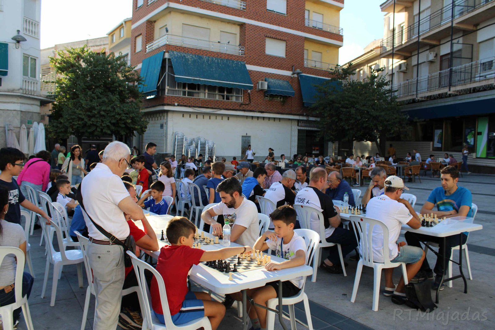 El Club MiAjedrez organizó una serie de eventos de puertas abiertas para promocionar el ajedrez comunitario.