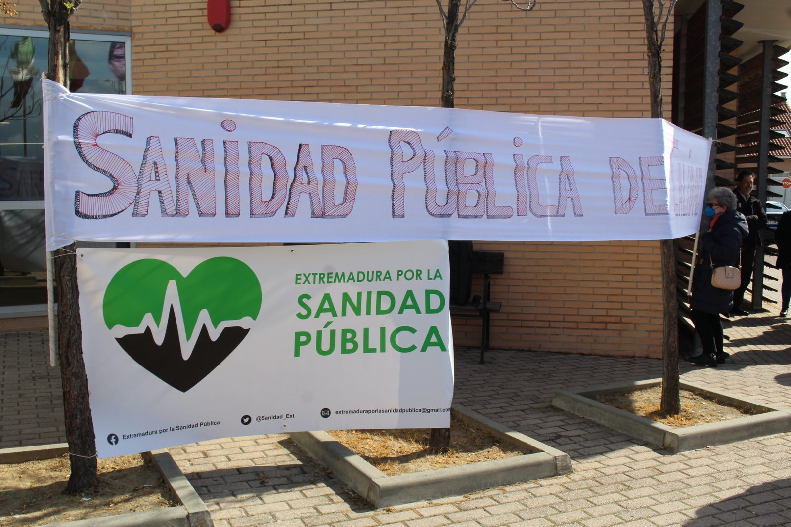 La Plataforma por la Sanidad Pública de Miajadas emprende una vigorosa campaña de reclamaciones para mejorar la atención médica local.