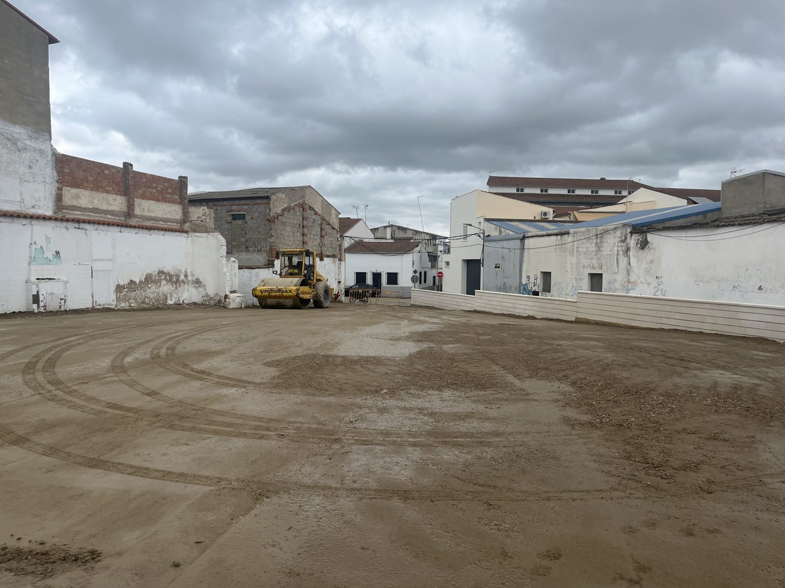 A partir de esta tarde, los aparcamientos públicos de la calle Martín Cerezo estarán disponibles para su uso.