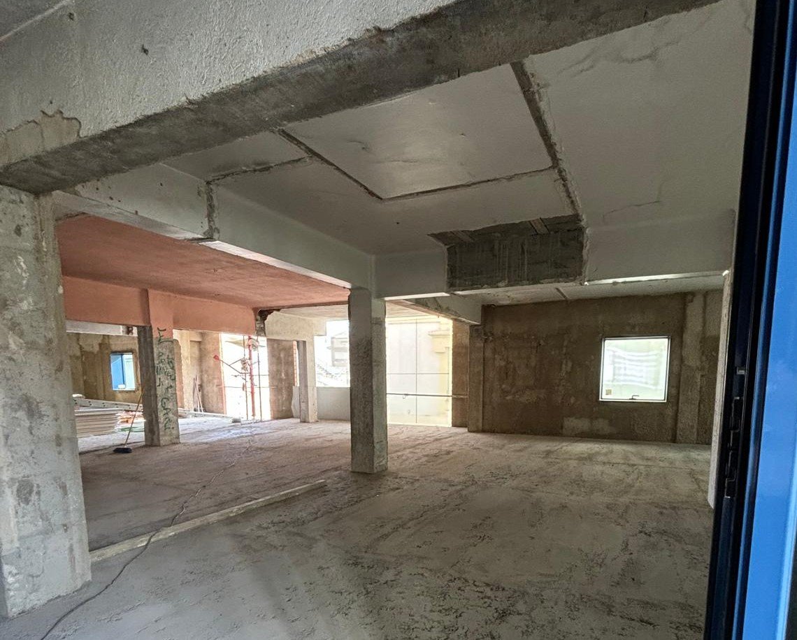 Progreso significativo en la construcción de la futura biblioteca en la primera planta del CET.