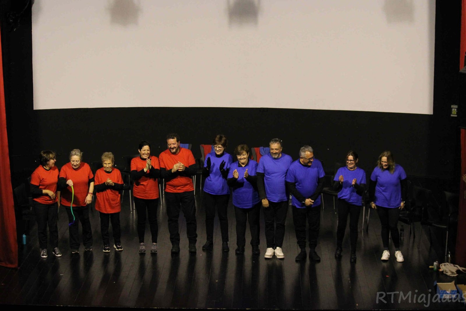 Cierre emocionante del taller «Vive el Teatro: Descubre la magia del arte en vivo»