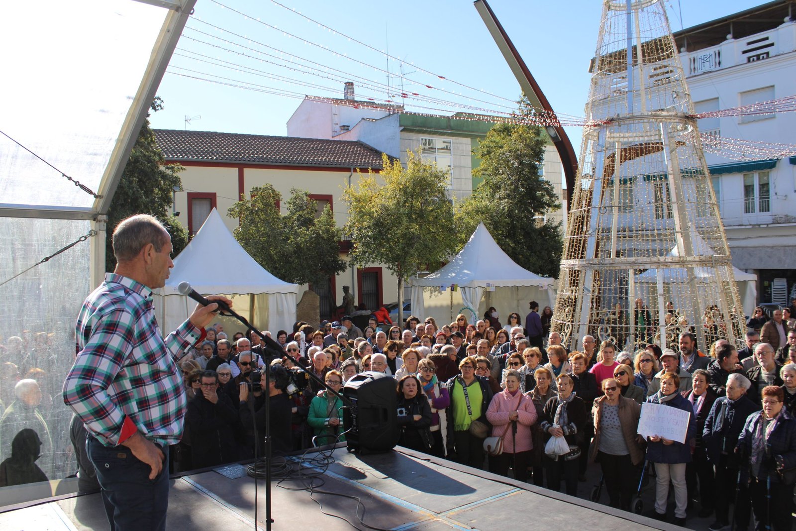 «Concentración de la plataforma de San Martín de Porres: Unión y progreso para una comunidad inclusiva y segura»