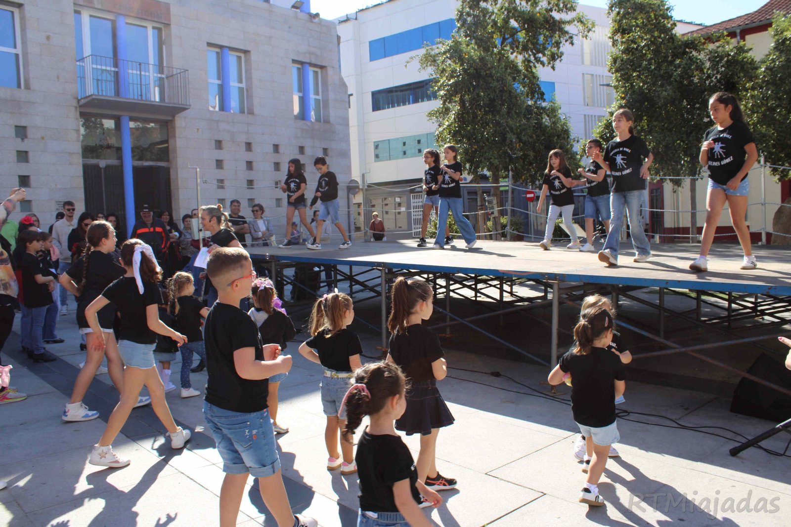 Movimientos y Ritmos para Celebrar el Día Internacional de la Danza con Universalidad y Diversidad