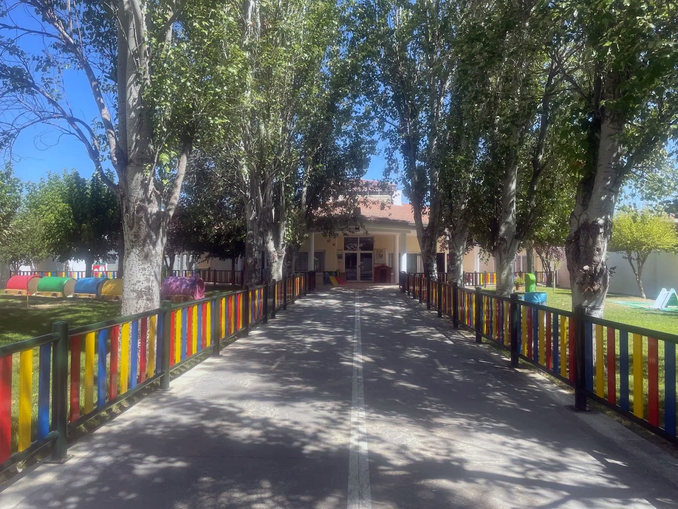 Inquietud en Miajadas por la escasez de plazas en la Escuela Infantil Arco Iris para el curso 2025-2026