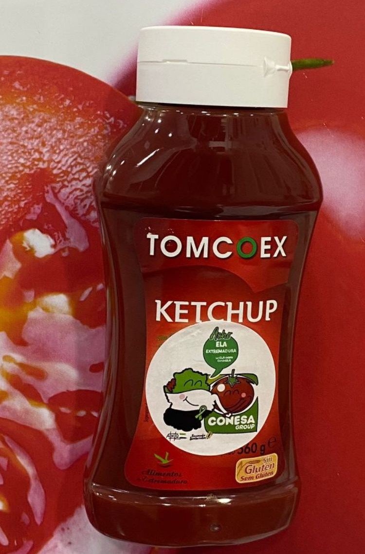 ELA Extremadura presenta su Ketchup Solidario en la renombrada Fiesta del Tomate de Miajadas para apoyar la causa
